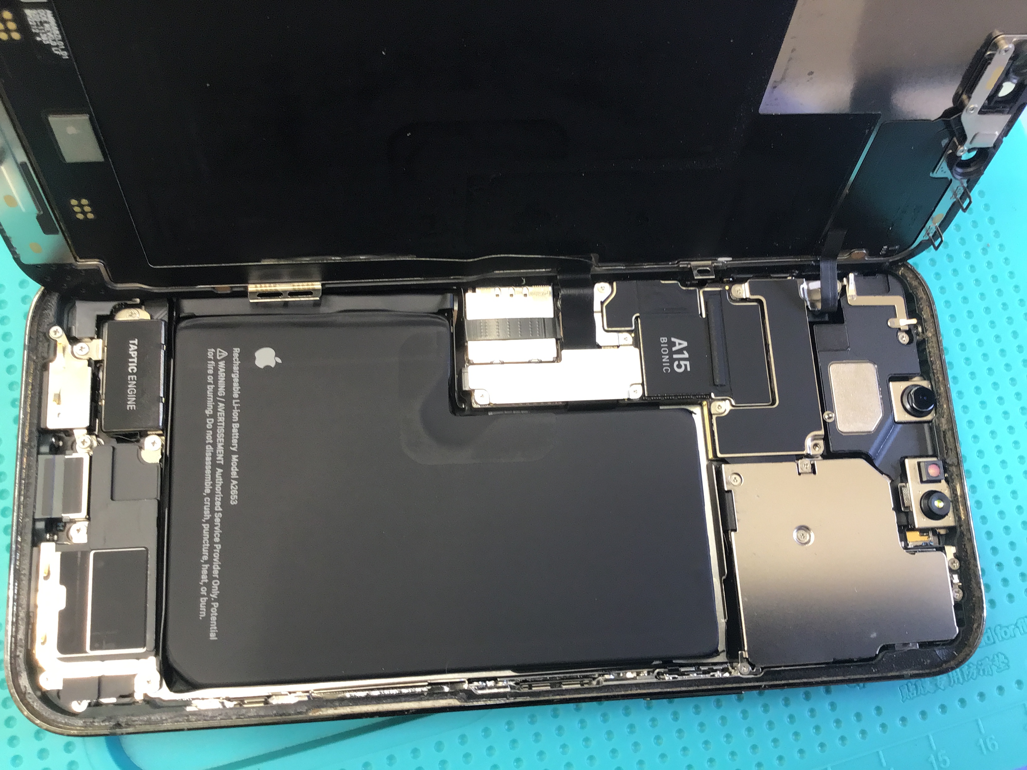 iPhone 13 Pro Max 修理　データをそのまま・最短即日修理のスマホ修理工房八王子オクトーレ店にご相談ください！