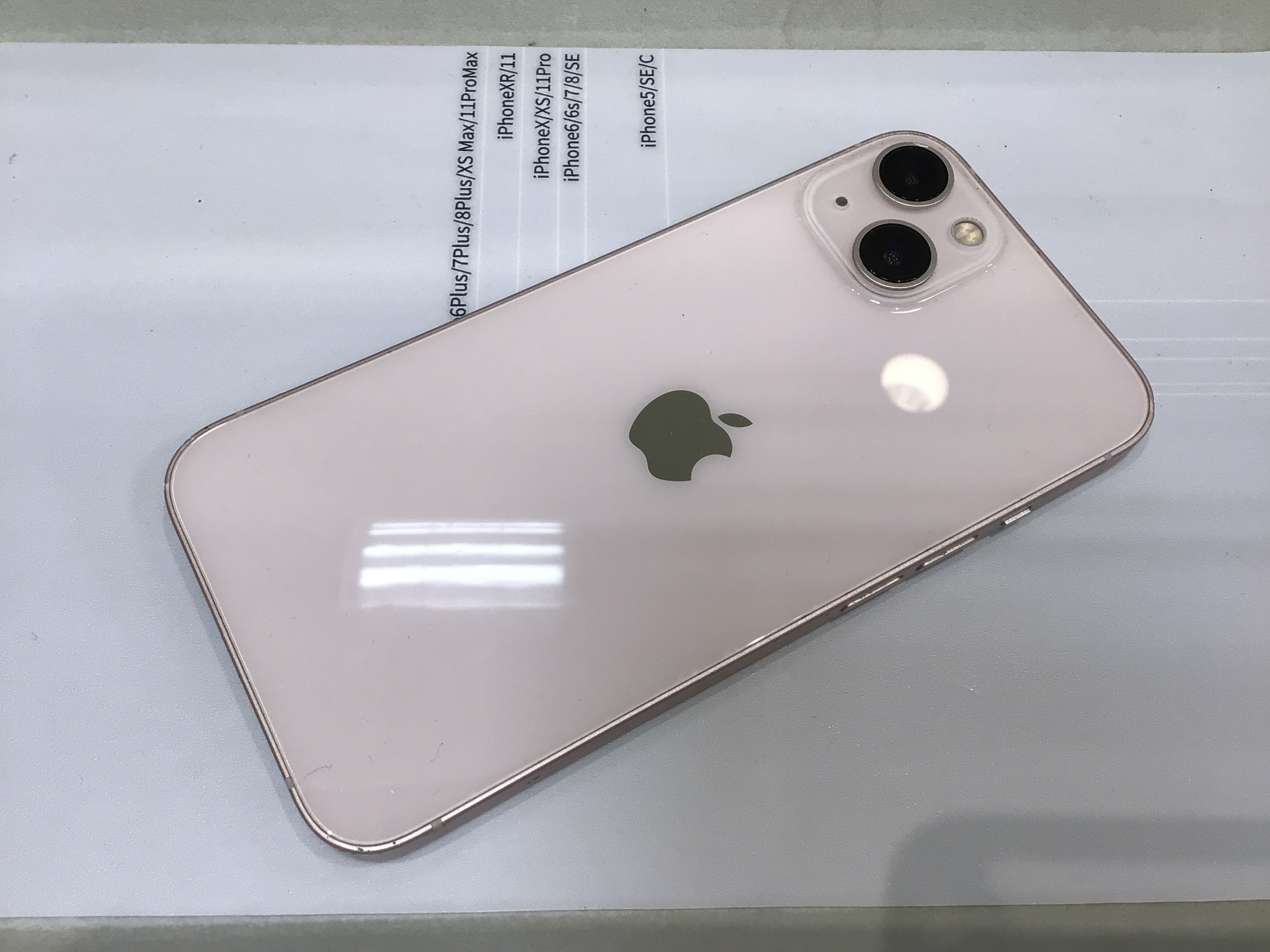 iPhone12のカメラガラス交換ならデータそのまま・最短即日修理のスマホ修理工房町田モディ店へ！