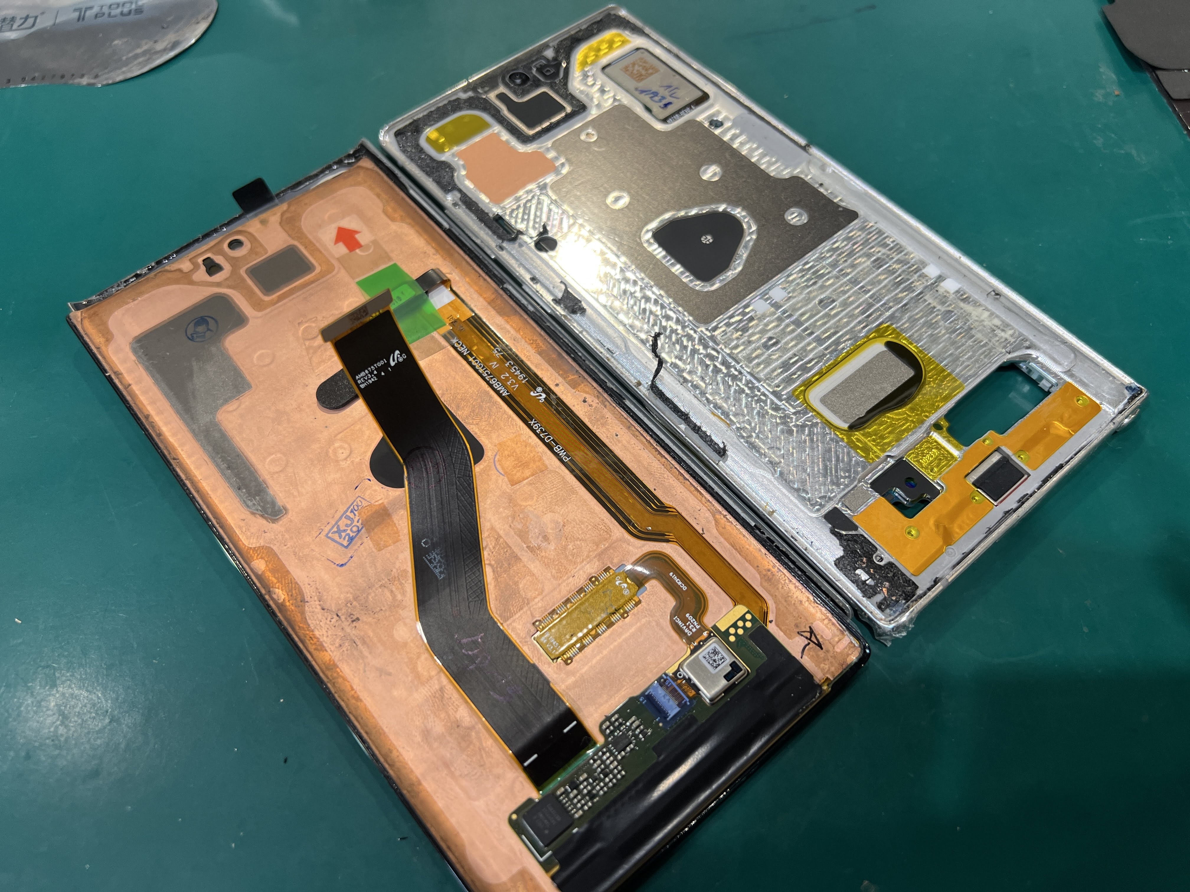 Galaxy note 10Plus（ギャラクシー）画面交換！120分で操作可能に復活【スマホ修理工房ペリエ千葉店】