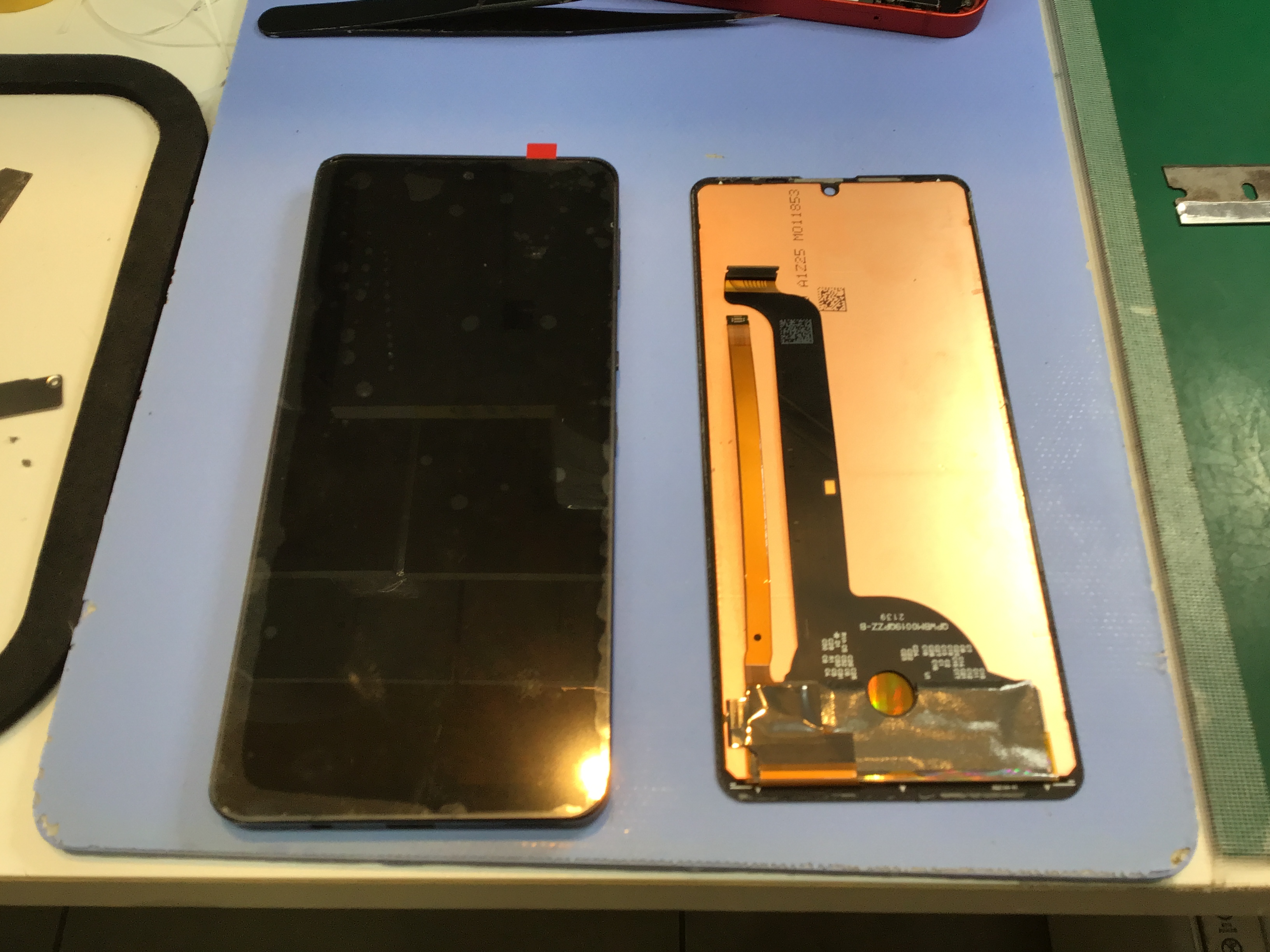 AQUOSのバッテリー交換は、データそのまま・即日修理のスマホ修理工房京王聖蹟桜ヶ丘ショッピングセンターB館店へ！