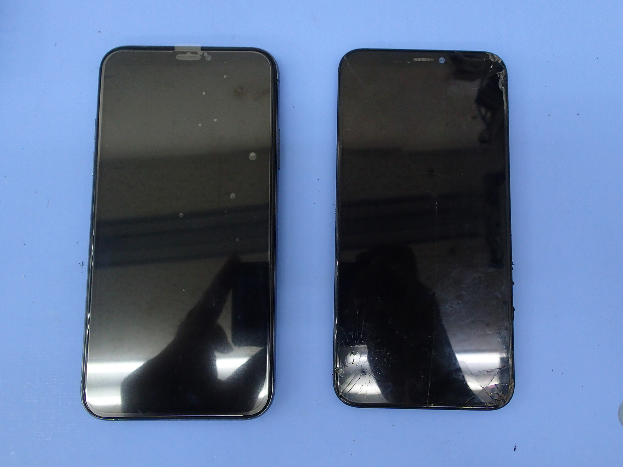 八潮市よりご来店iPhoneXS画面割れ【スマホ修理工房フレスポ八潮店】