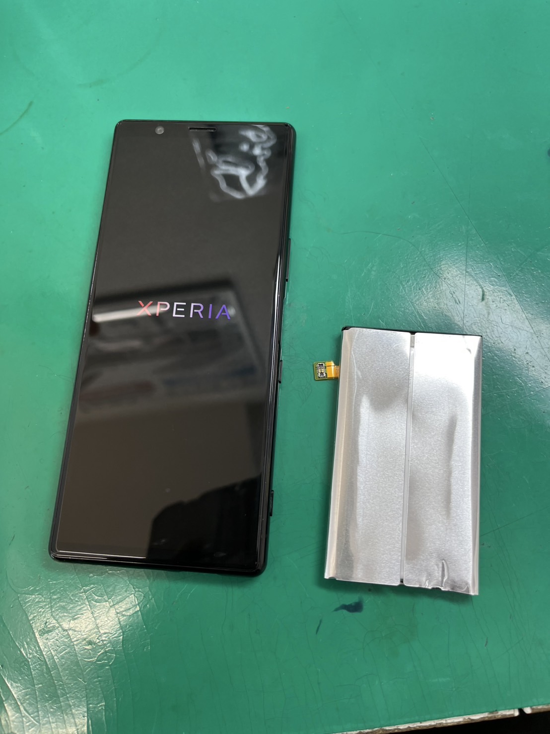 まだまだ現役です！！Xperia5(エクスペリア)バッテリー交換【スマホ修理工房大井町店】