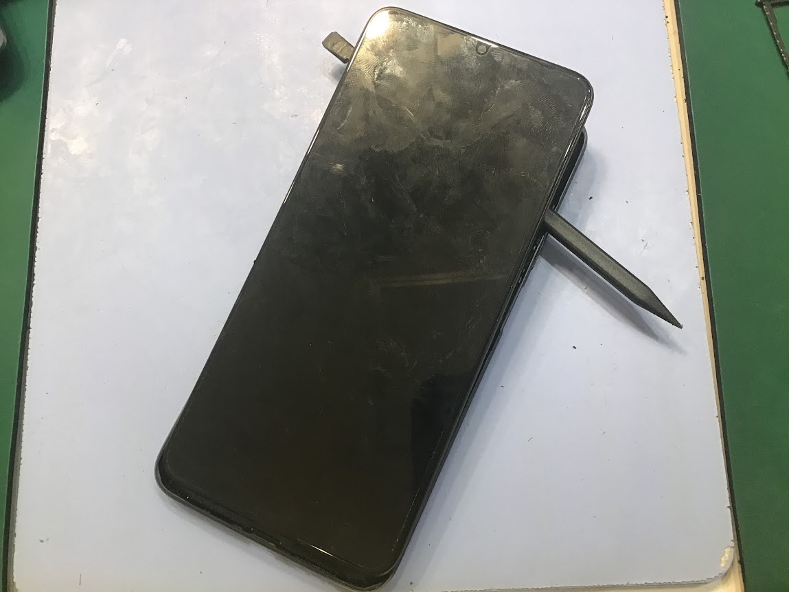 Redmi9Tならデータそのまま修理可能なスマホ修理工房セレオ甲府店へ！