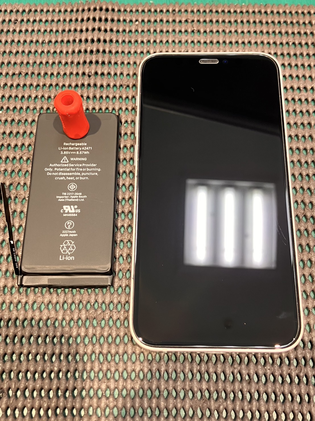 iPhone12miniのバッテリー交換を行いました! -スマホ修理工房 浦和パルコ店-