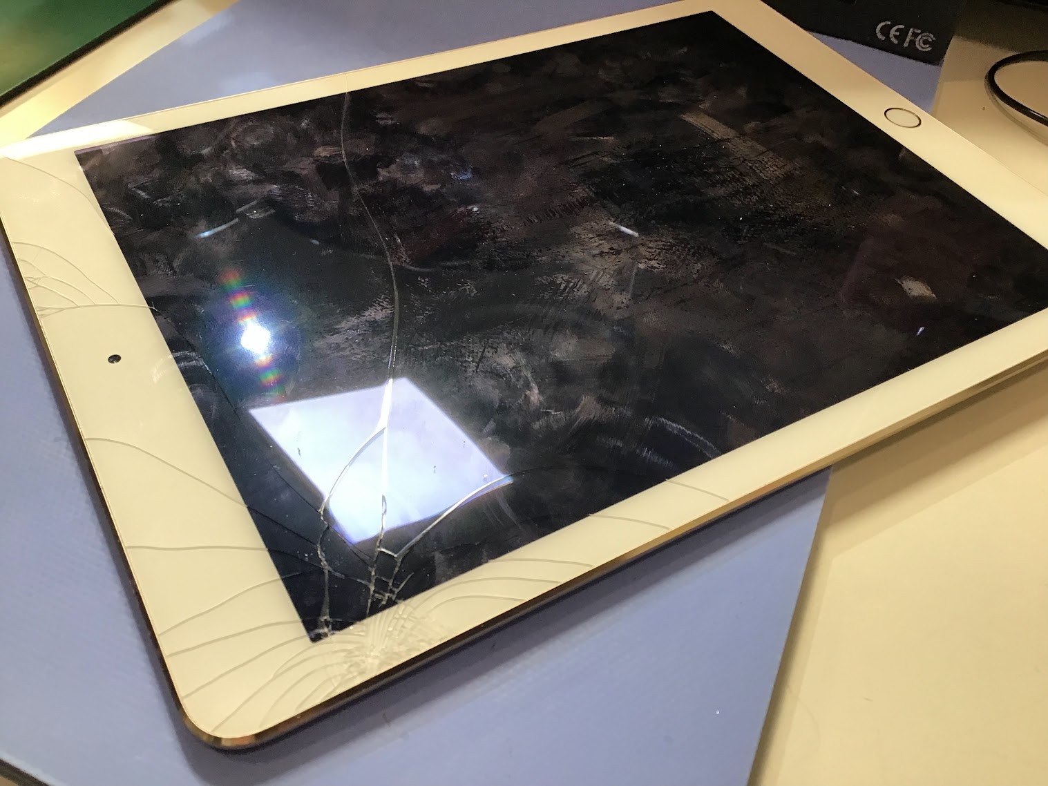 iPadのパネル交換ならスマホ修理工房港北TOKYU S.C.店！