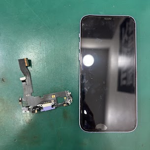 iPhone12のドックコネクターを交換しました！スマホ修理工房テラスモール湘南店