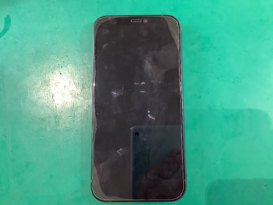 iPhone12miniのバッテリー交換ならデータそのまま・最短即日修理のスマホ修理工房ラザウォーク甲斐双葉店へ!