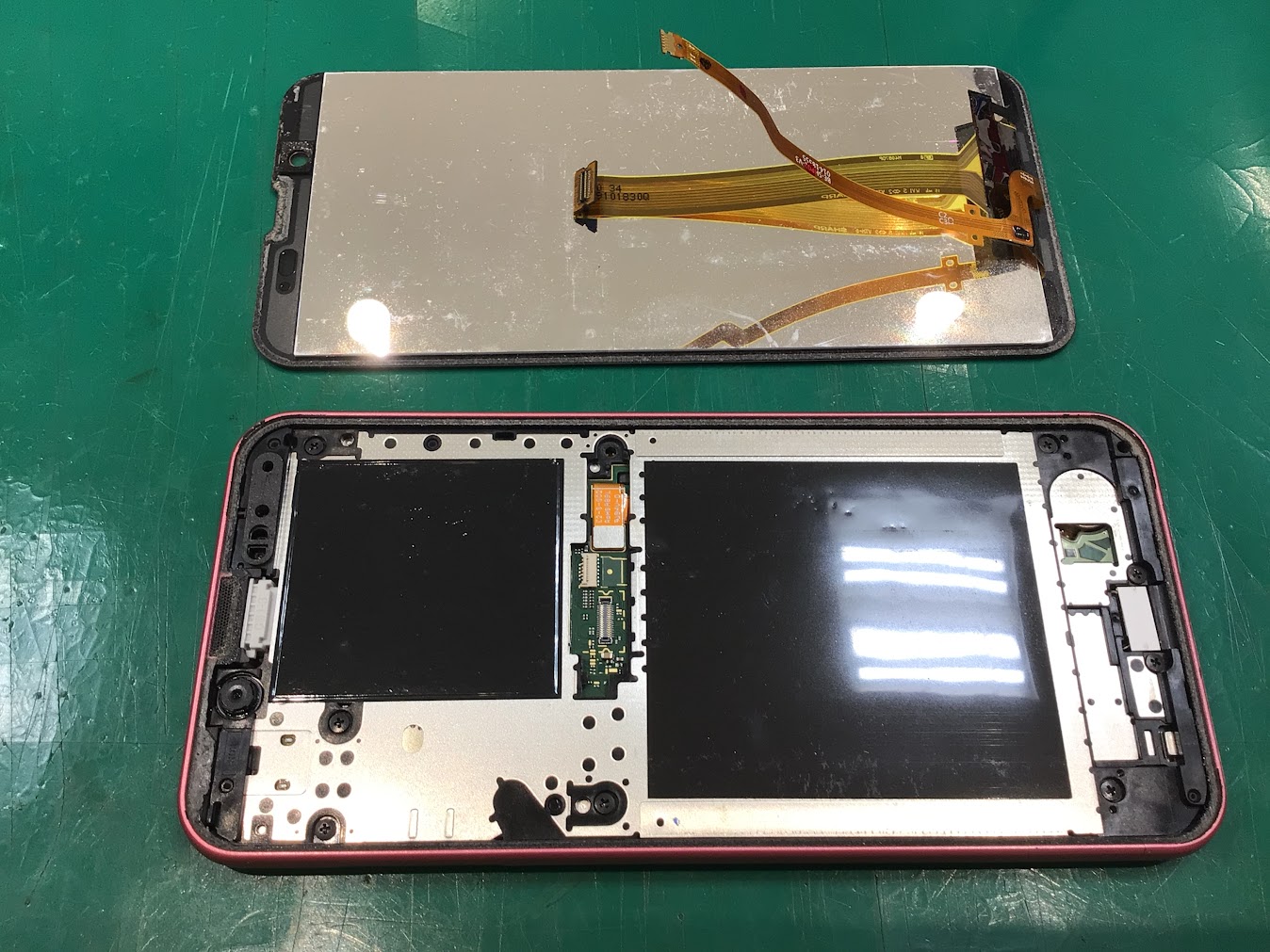 AQUOSWish4ならデータそのまま修理可能なスマホ修理工房町田モディ店へ！
