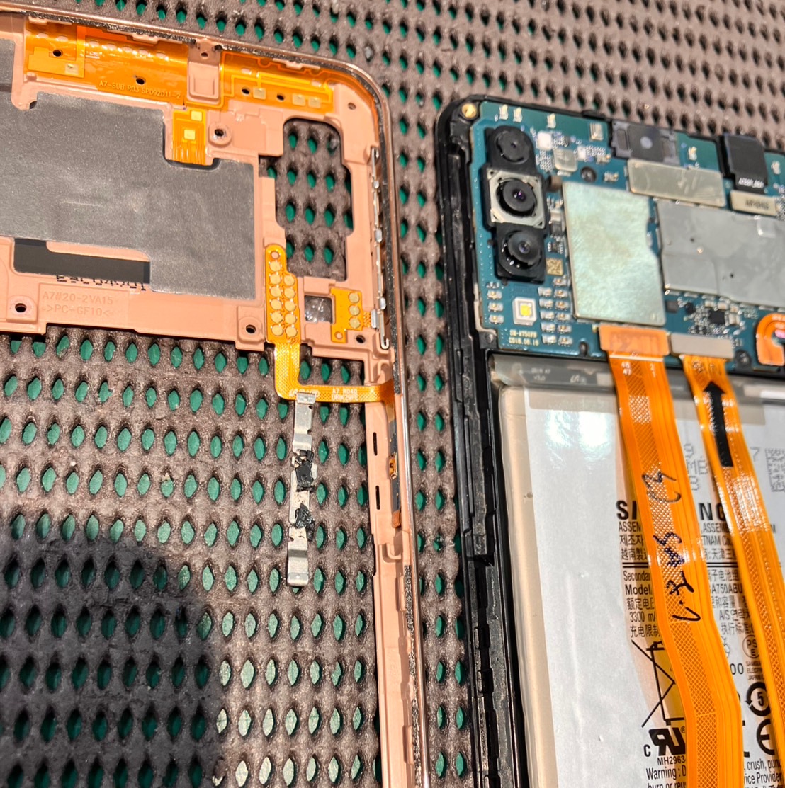 Galaxy A7の電源ボタン不良を直しました！　-スマホ修理工房浦和パルコ店-