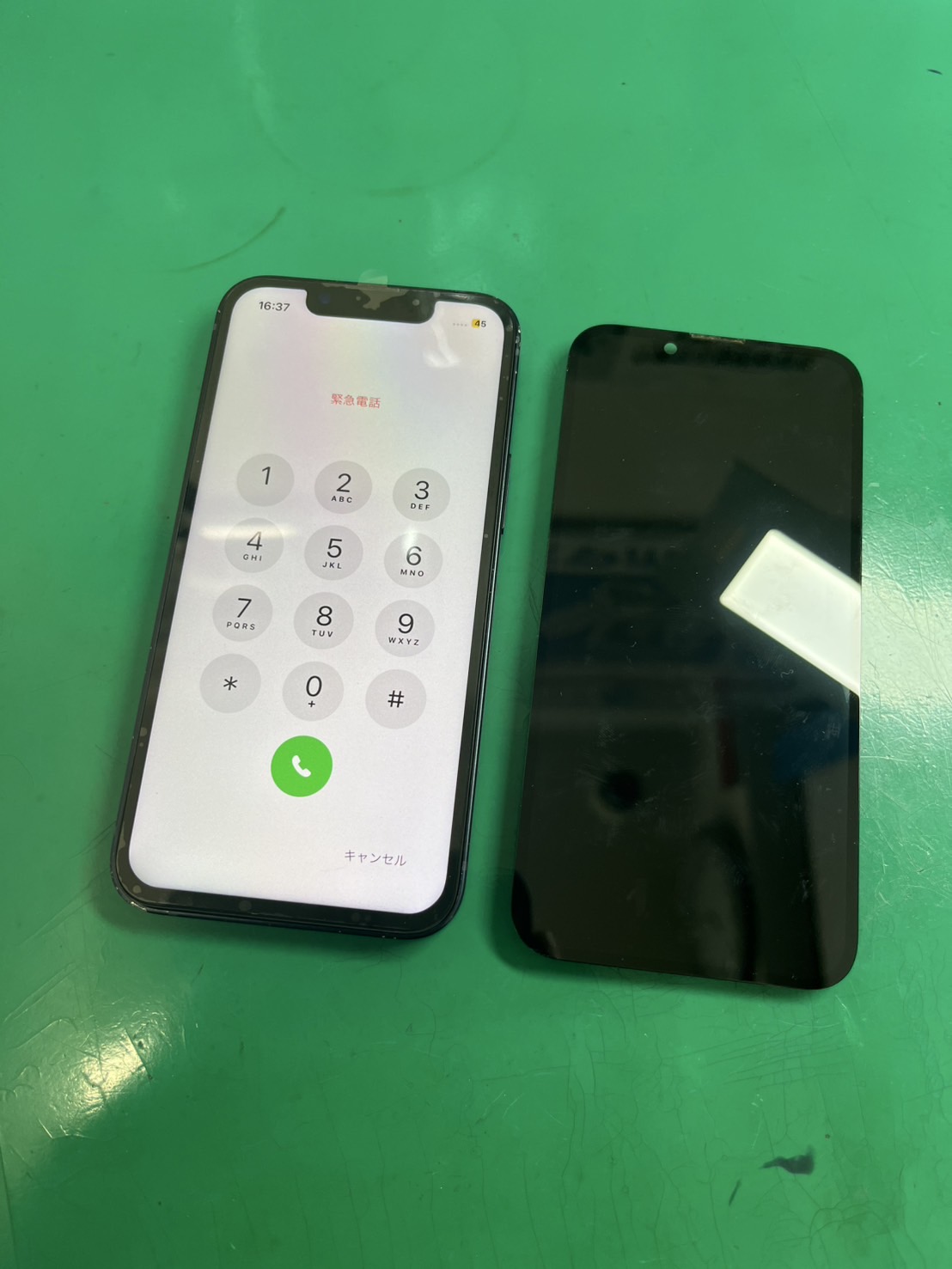 iPhone12(アイフォン)画面表示不可につき画面交換【スマホ修理工房大井町店】