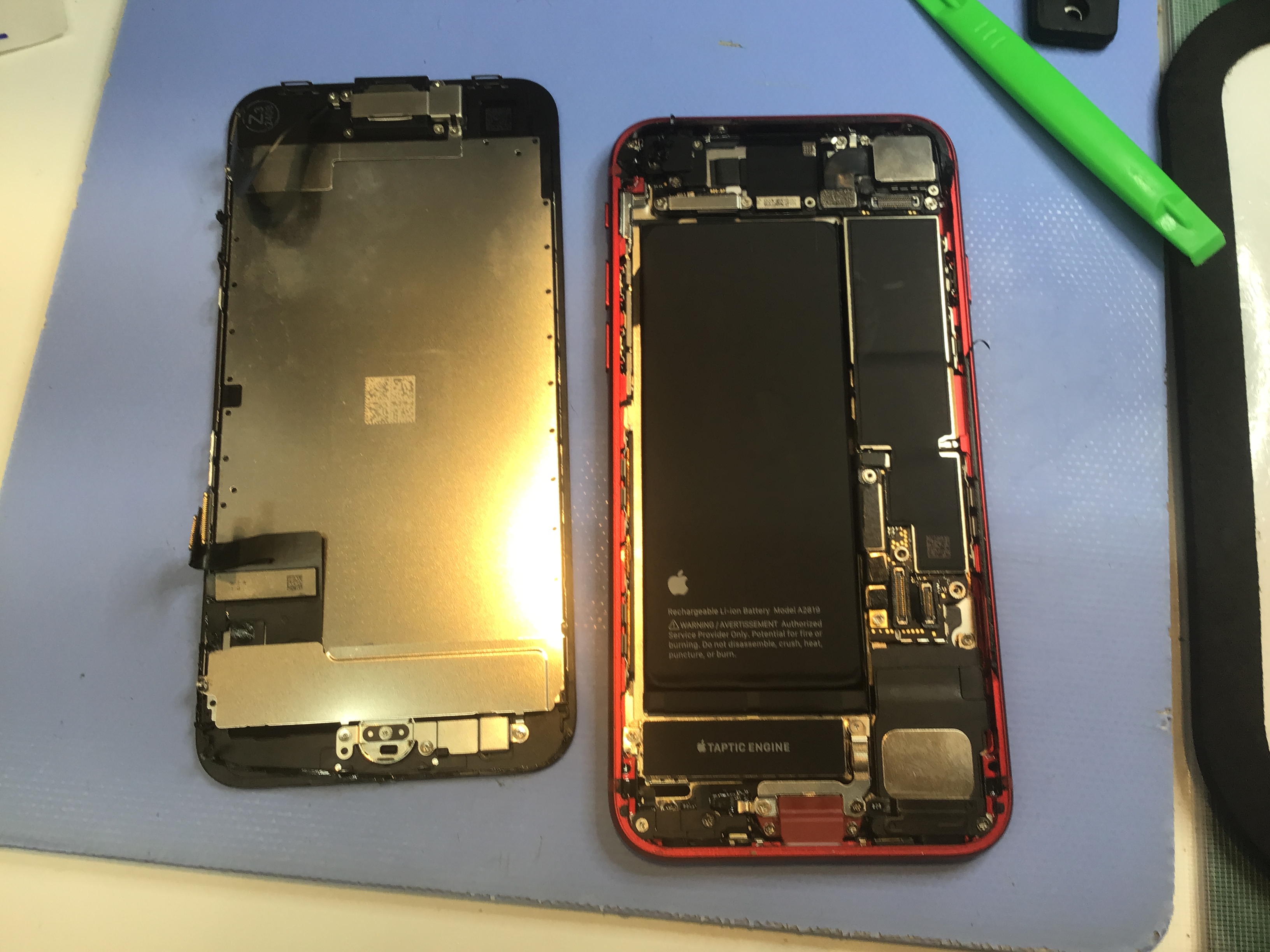 iPhone SE3のバッテリー交換は、データそのまま・即日修理のスマホ修理工房京王聖蹟桜ヶ丘ショッピングセンターB館店へ！