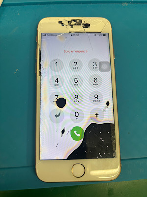 iPhone8(アイフォンエイト) 画面修理 【江古田店】
