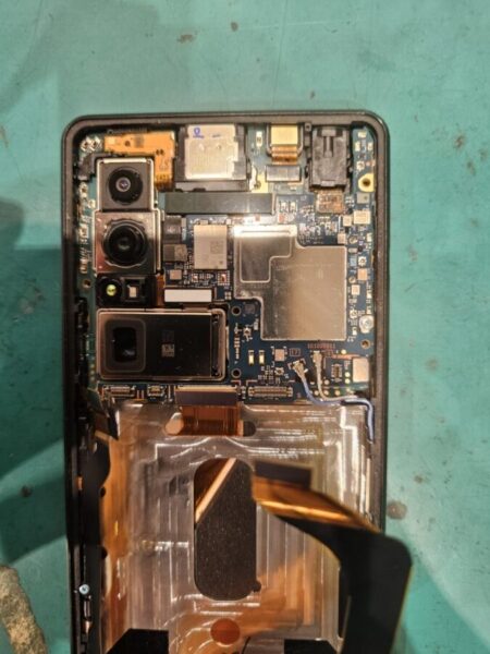 カメラのピントが合わなくなった Xperia 1 Ⅲ(エクスペリア)の修理を致しました!!【スマホ修理工房 北千住マルイ店】
