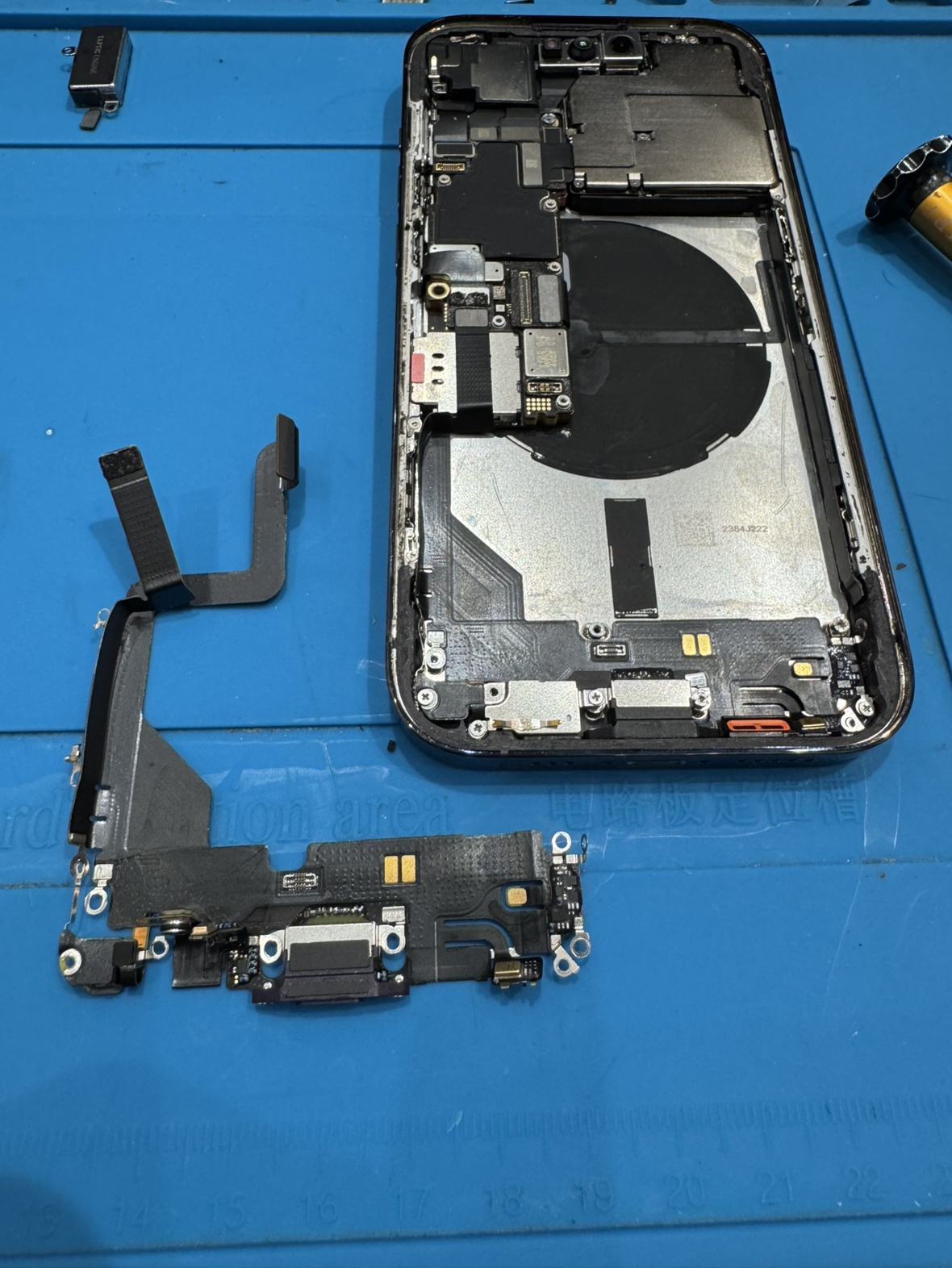 iPhone14（アイフォン14）の充電口交換修理は、即日修理対応の「スマホ修理工房　池袋P'パルコ本店」へ！