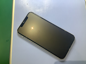 iPhone12ProMaxのバッテリー交換最短即日修理のスマホ修理工房ラザウォーク甲斐双葉店にご相談ください！