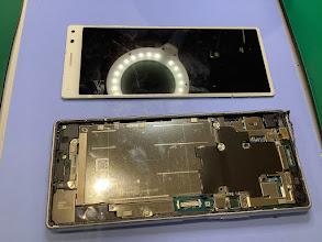 Xperia8のバッテリー交換ならデータをそのまま・最短即日修理のスマホ修理工房ラザウォーク甲斐双葉店にご相談ください！