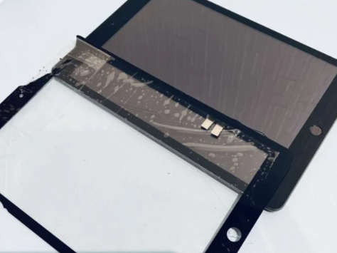 iPad9（アイパッド）のガラス割れはスマホ修理工房イオンモール福岡店で即日修理可能です！
