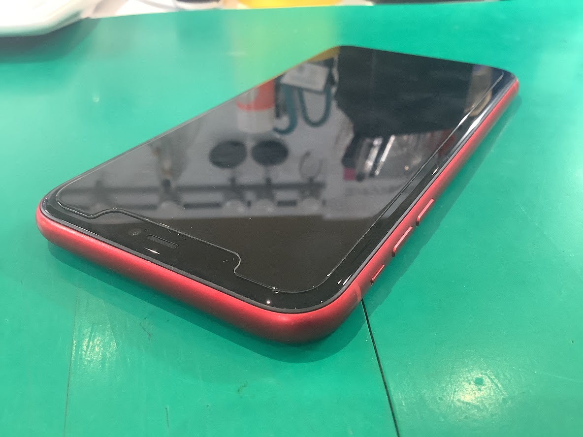 iPhone11Proのバッテリー交換なら最短即日修理のスマホ修理工房ラザウォーク甲斐双葉店にご相談ください！