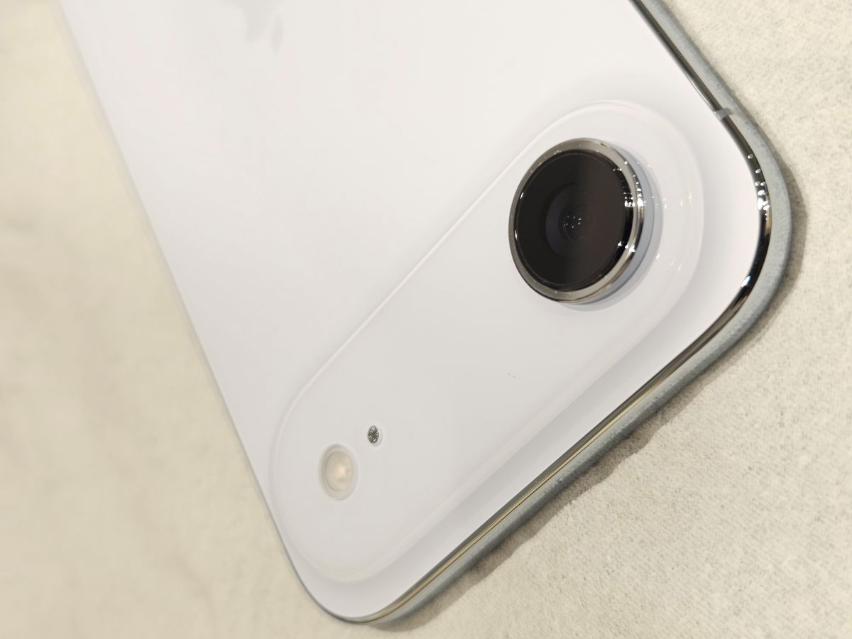 iPhone17シリーズのガラス・セラミックコーティング即日施工できます♪【スマホ修理工房北千住マルイ店】