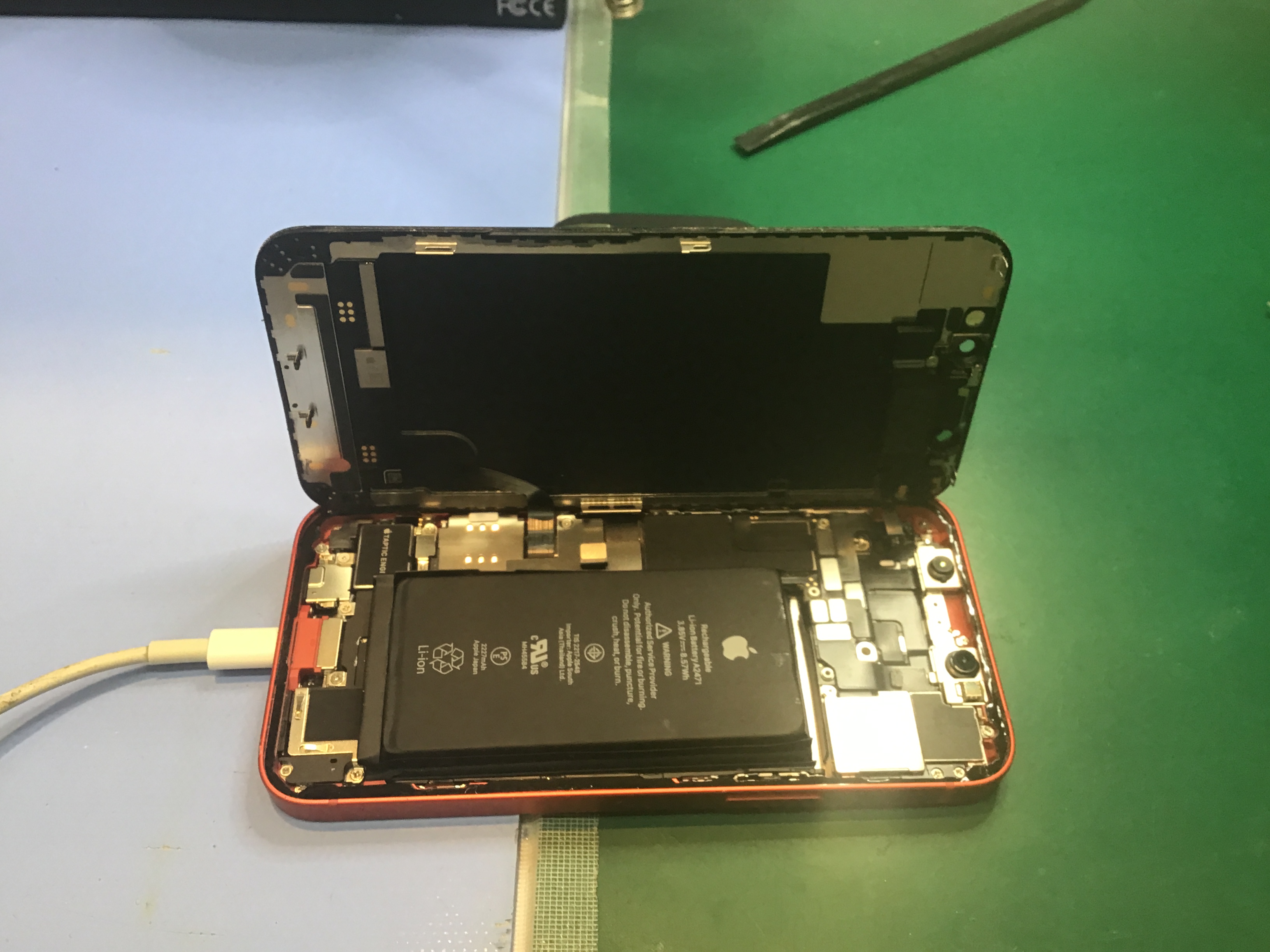 iPhone12Miniのバッテリー交換は、データそのまま・即日修理のスマホ修理工房京王聖蹟桜ヶ丘ショッピングセンターB館店へ！