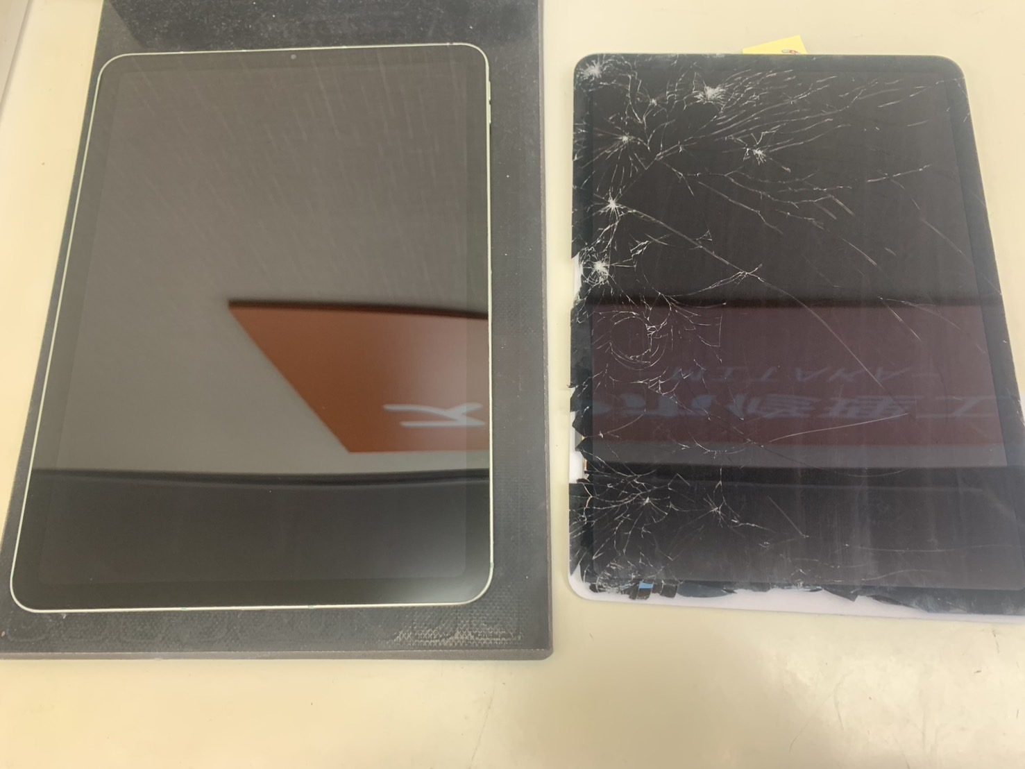 iPadAir4の画面交換修理を行いました！【スマホ修理工房荻窪タウンセブン店】