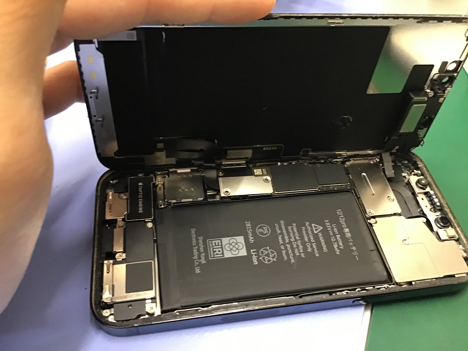 iPhone13Pro修理　データをそのまま・最短即日修理のスマホ修理工房八王子オクトーレ店にご相談ください！