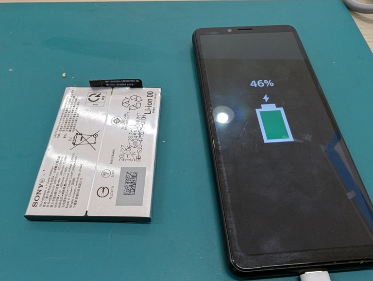 【スマホ修理工房高岡赤祖父店】Xperia 10 II（エクスペリア テン マークツー）のバッテリー交換もお任せください！