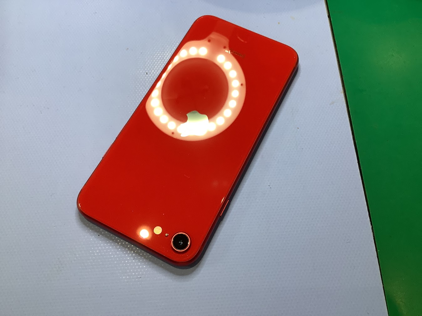iPhoneSE2の画面交換ならデータそのまま・最短即日修理のスマホ修理工房西八王子店へ！