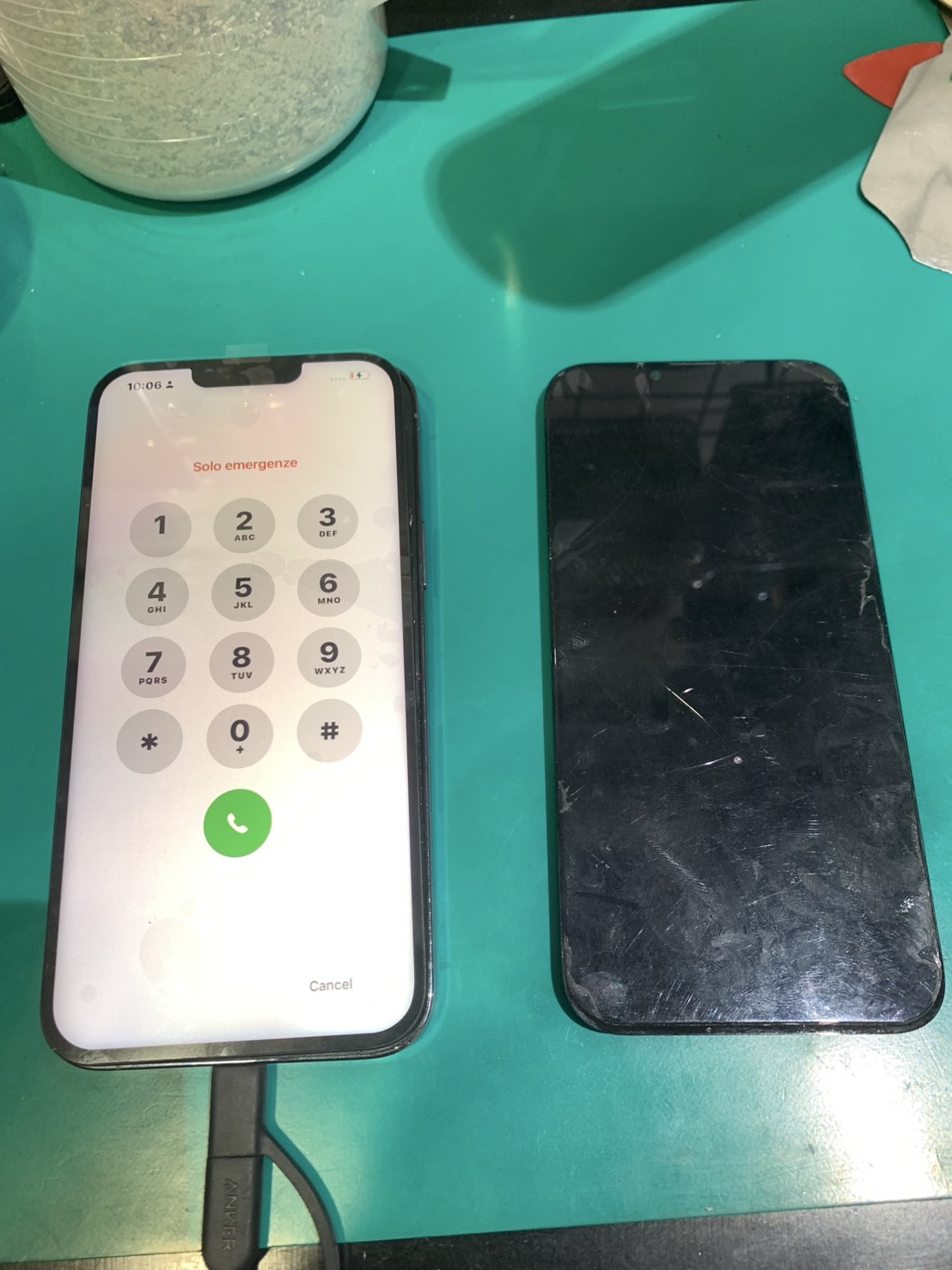 液晶が漏れタッチがほとんど反応しなくなってしまった…iPhone12 ディスプレイ交換修理【スマホ修理工房ミーツ国分寺店】
