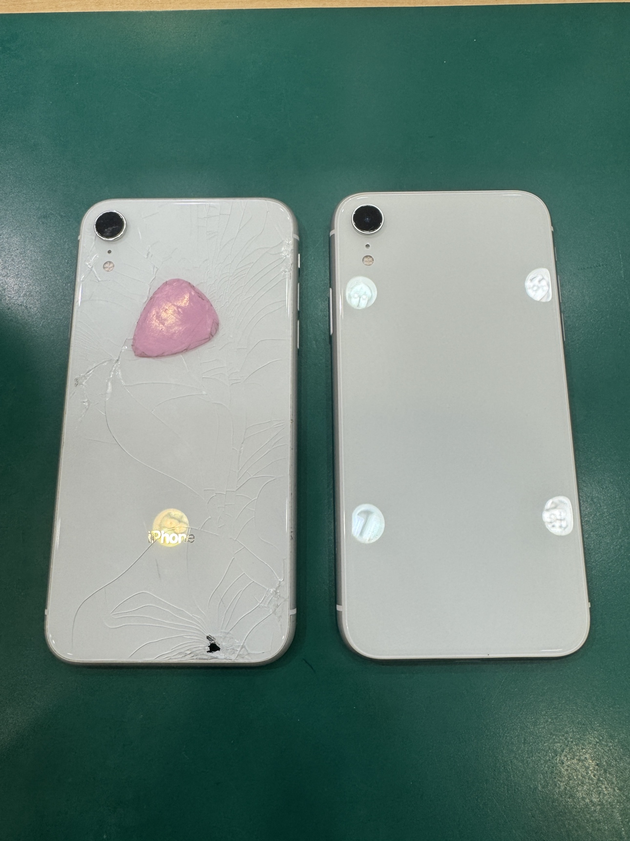 iPhoneXRの背面・バックパネル交換修理を行いました！！スマホ修理工房テラスモール湘南店