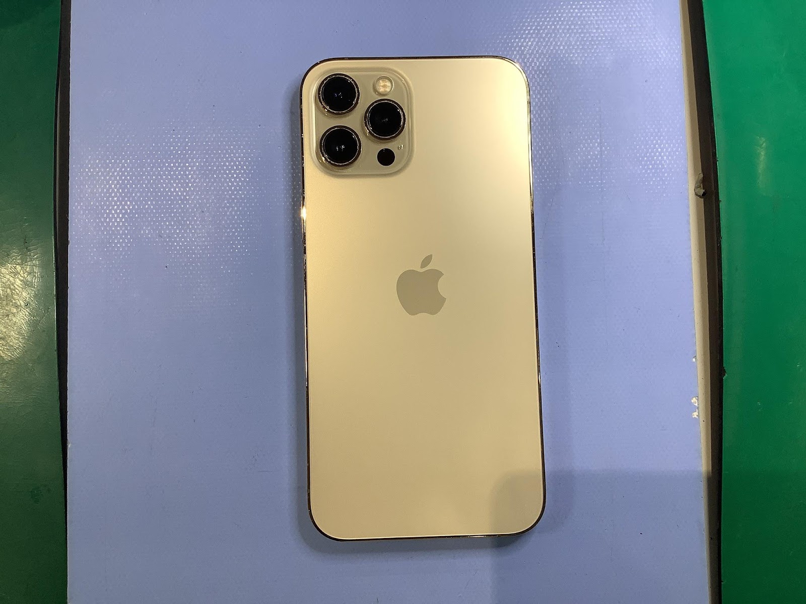 スマホ修理工房セレオ相模原店/iPhone12ProMaxの修理