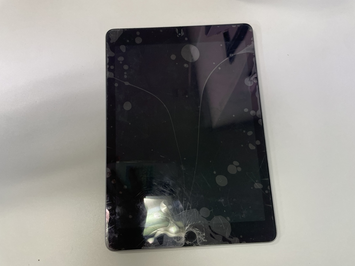 画面と液晶が割れてしまった！iPad 第9世代の修理もご対応可能です。