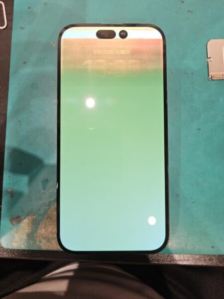 iPhone/スマホの水没修理は【スマホ修理工房北千住マルイ店】へ!!
