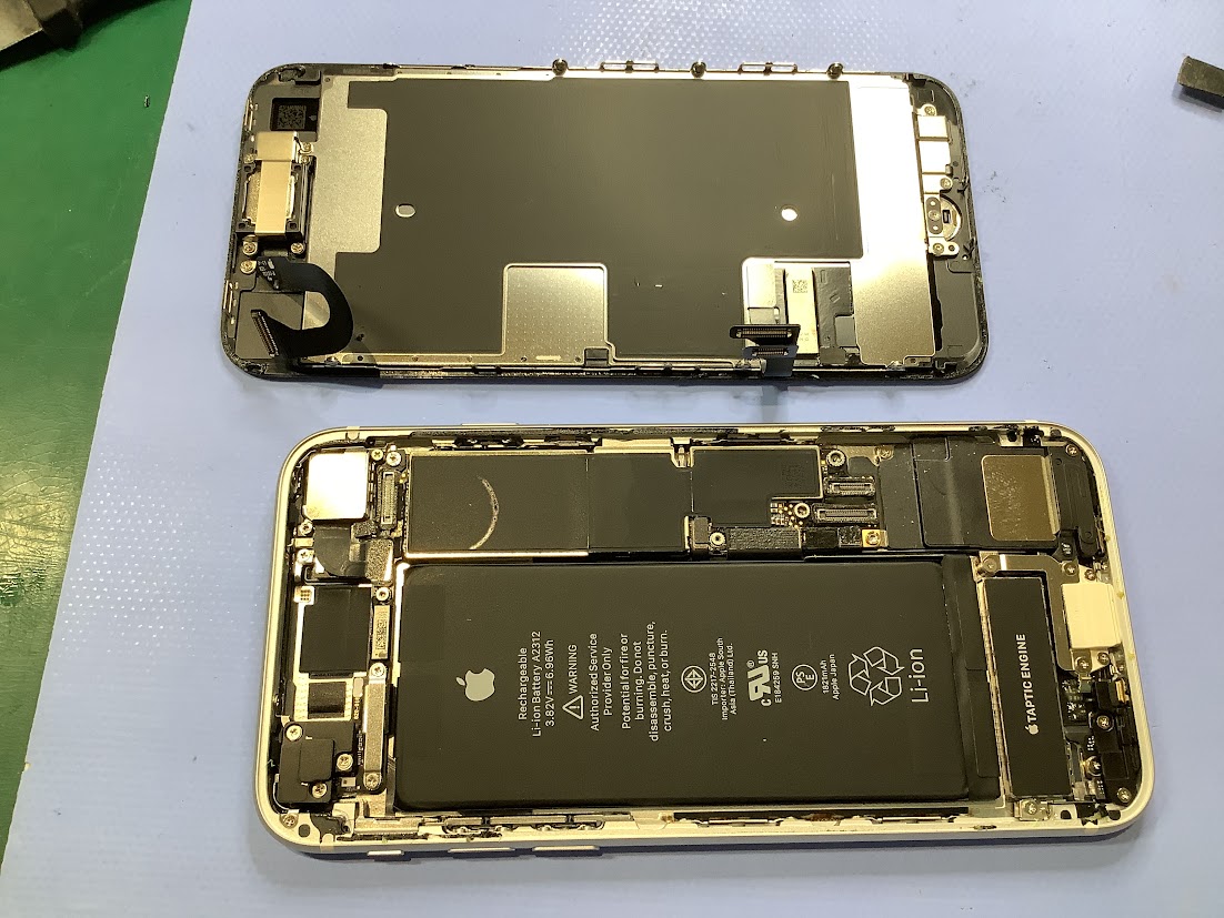 iPhoneSE2のバッテリー交換ならデータをそのまま・最短即日修理のスマホ修理工房店にご相談ください！