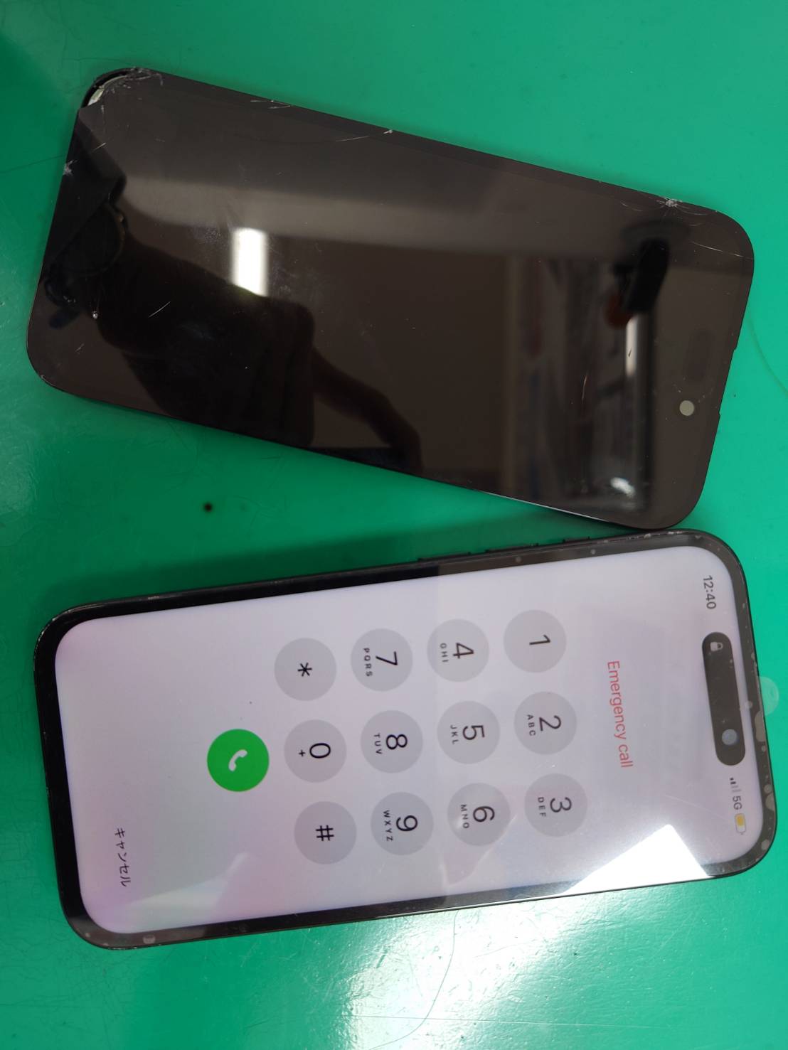 落としてしまい画面に線が…　iPhone 15 画面交換修理を行いました【スマホ修理工房ミーツ国分寺店】