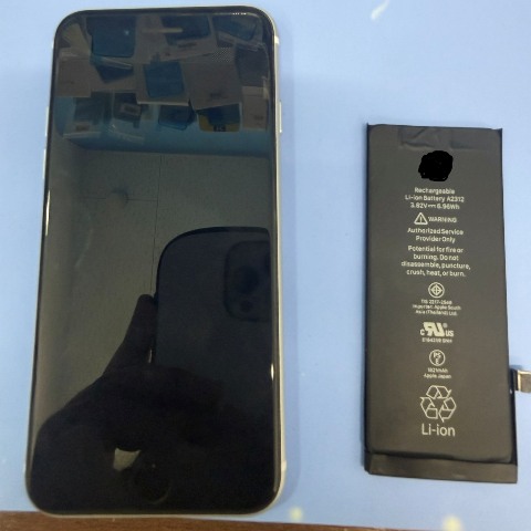 iPhoneSE2 バッテリー交換