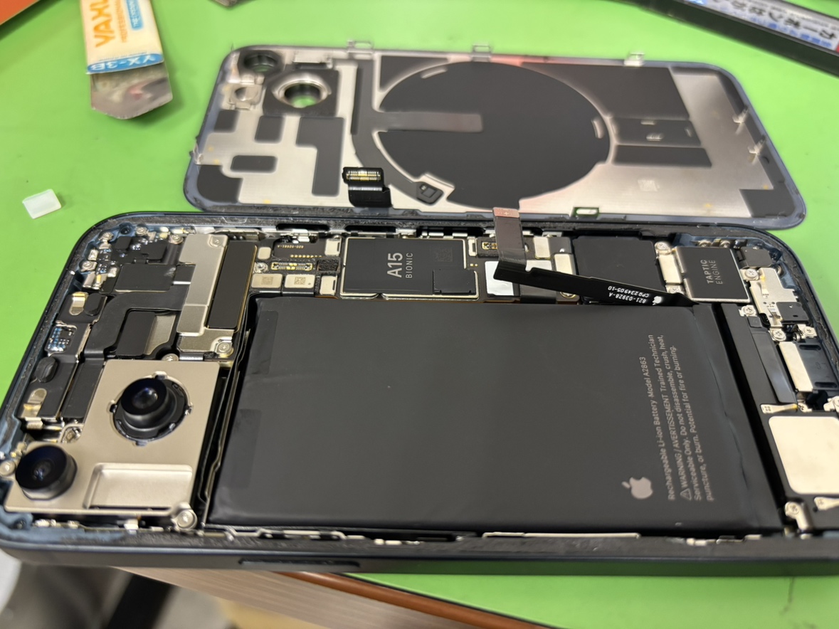 【中央林間店】iPhone14のバッテリー交換を行いました。