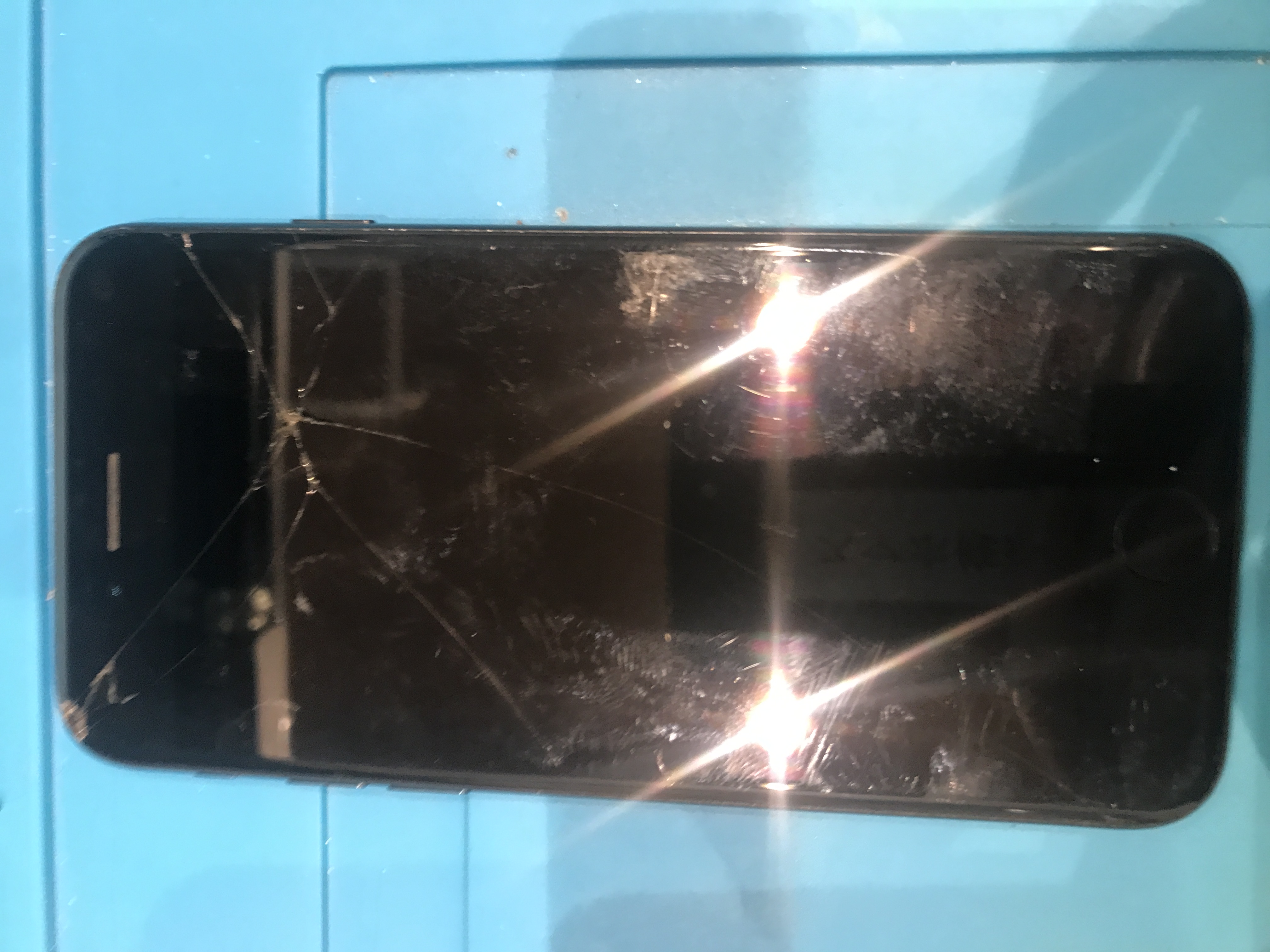 iPhone7 画面修理【スマホ修理工房 熊本ゆめタウン光の森店】