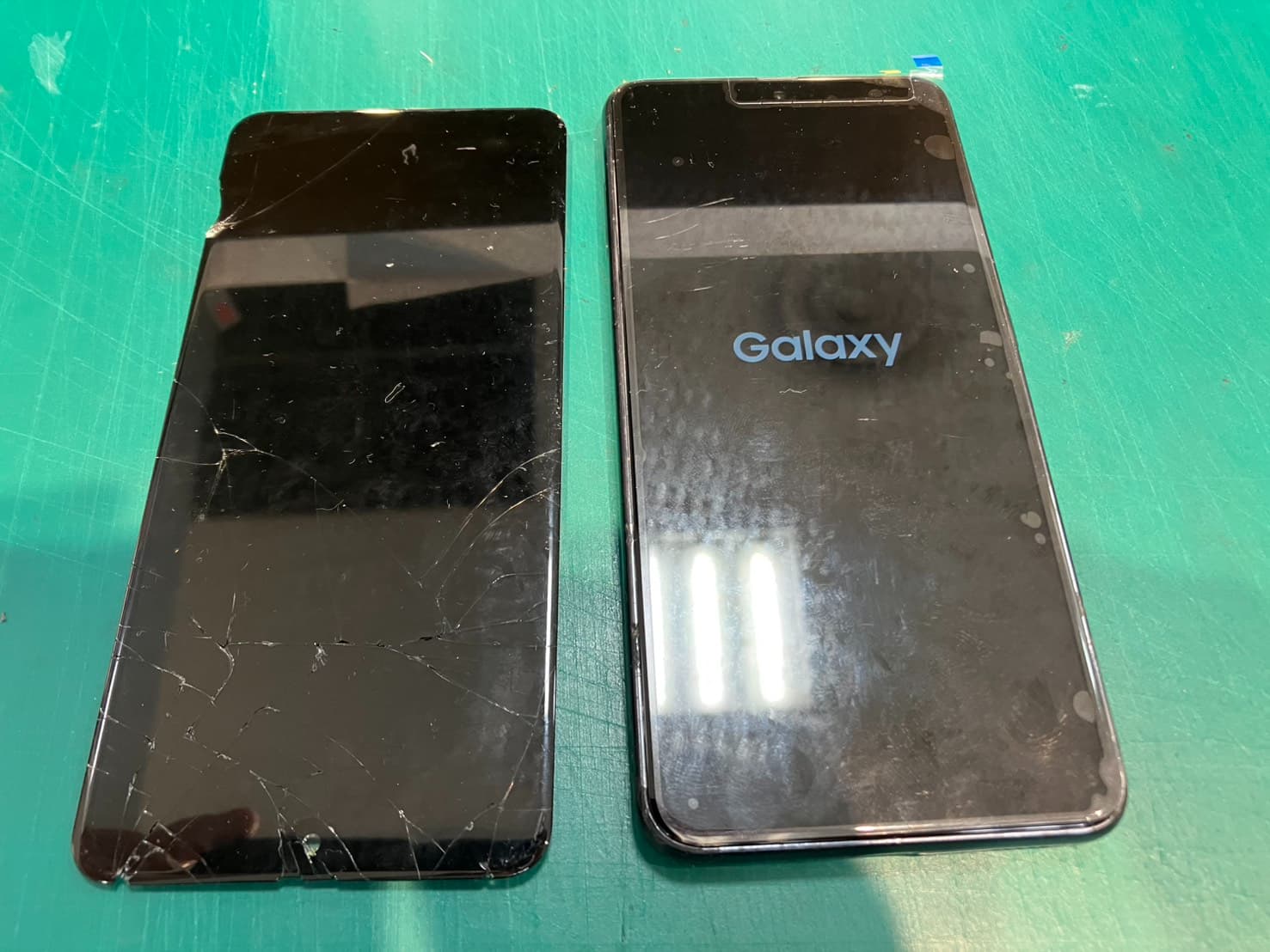 Galaxy A21の割れてしまった画面交換修理をいたしました　-スマホ修理工房浦和パルコ店-