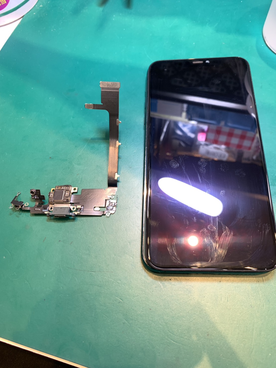 iPhone11Pro充電ドック交換を承りました!【スマホ修理工房荻窪タウンセブン店】