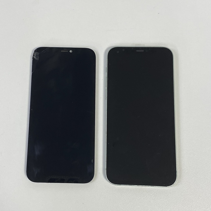 iPhone12パネル交換（アイフォン）