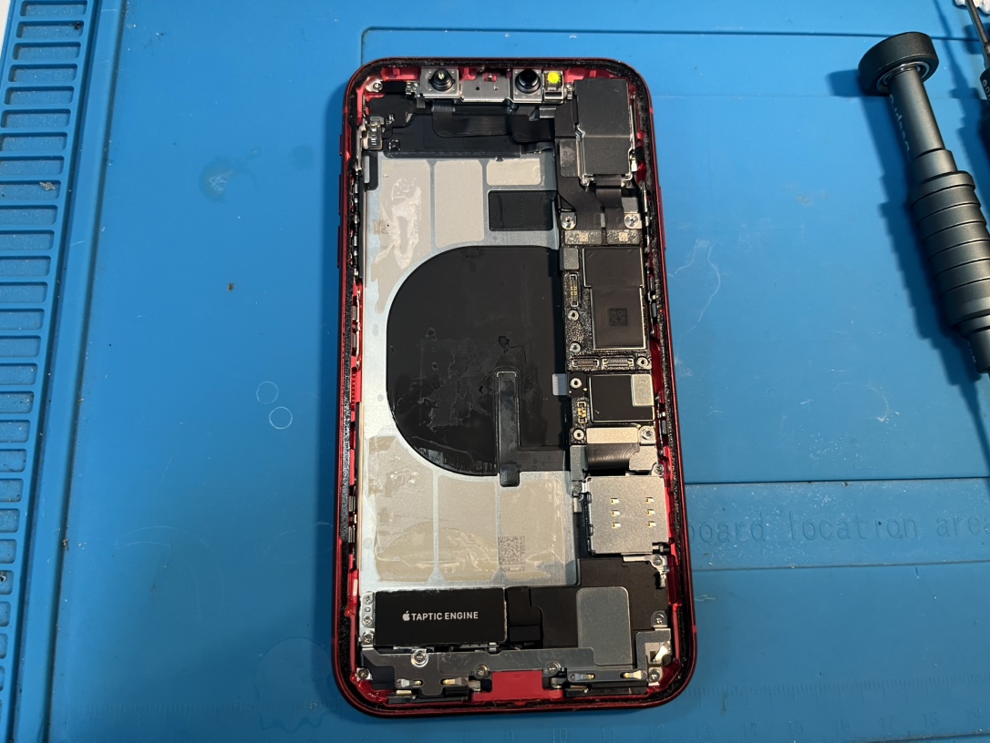 iPhone11ドックコネクター交換