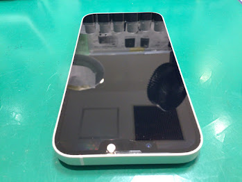 iPhone12の充電口交換なら最短即日修理のスマホ修理工房海老名ビナウォーク店にご相談ください！