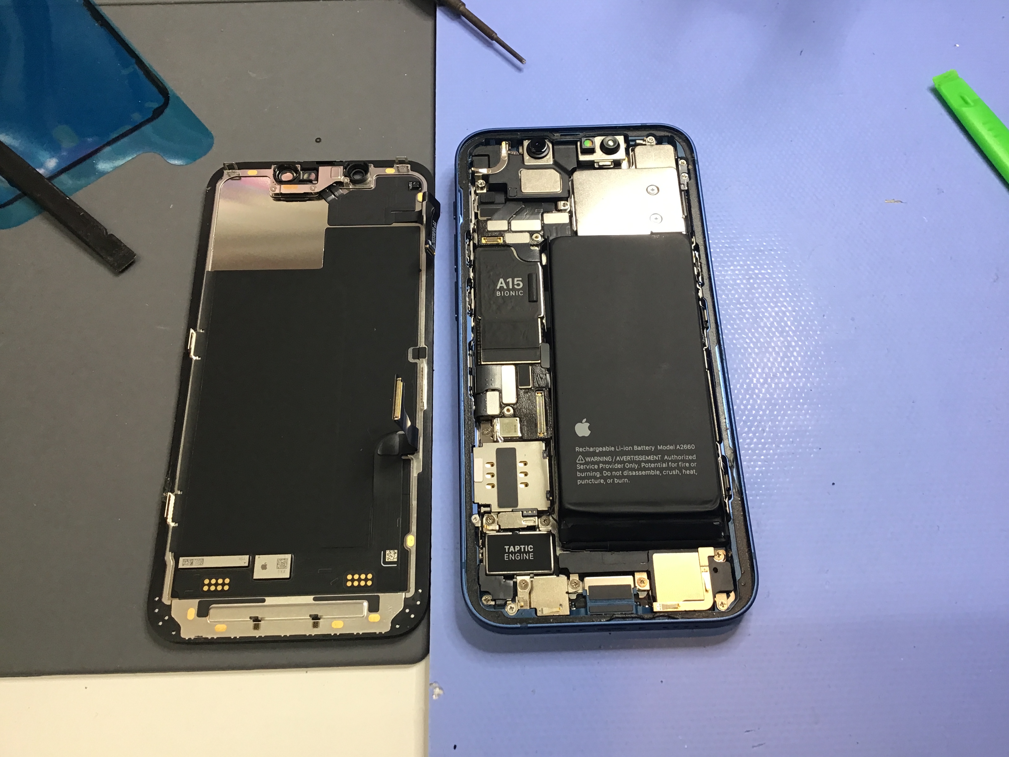 iPhone13miniのバッテリー交換は、データそのまま・即日修理のスマホ修理工房京王聖蹟桜ヶ丘ショッピングセンターB館店へ！