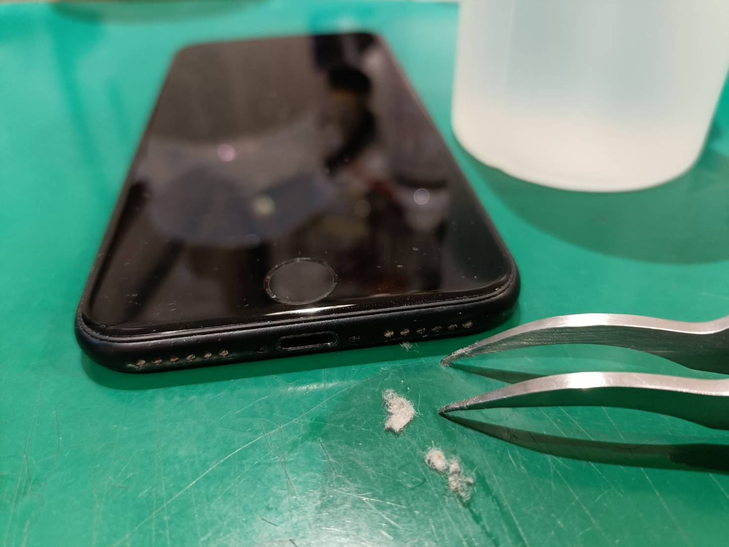 iPhoneやスマホの充電接触不良が発生したら・・