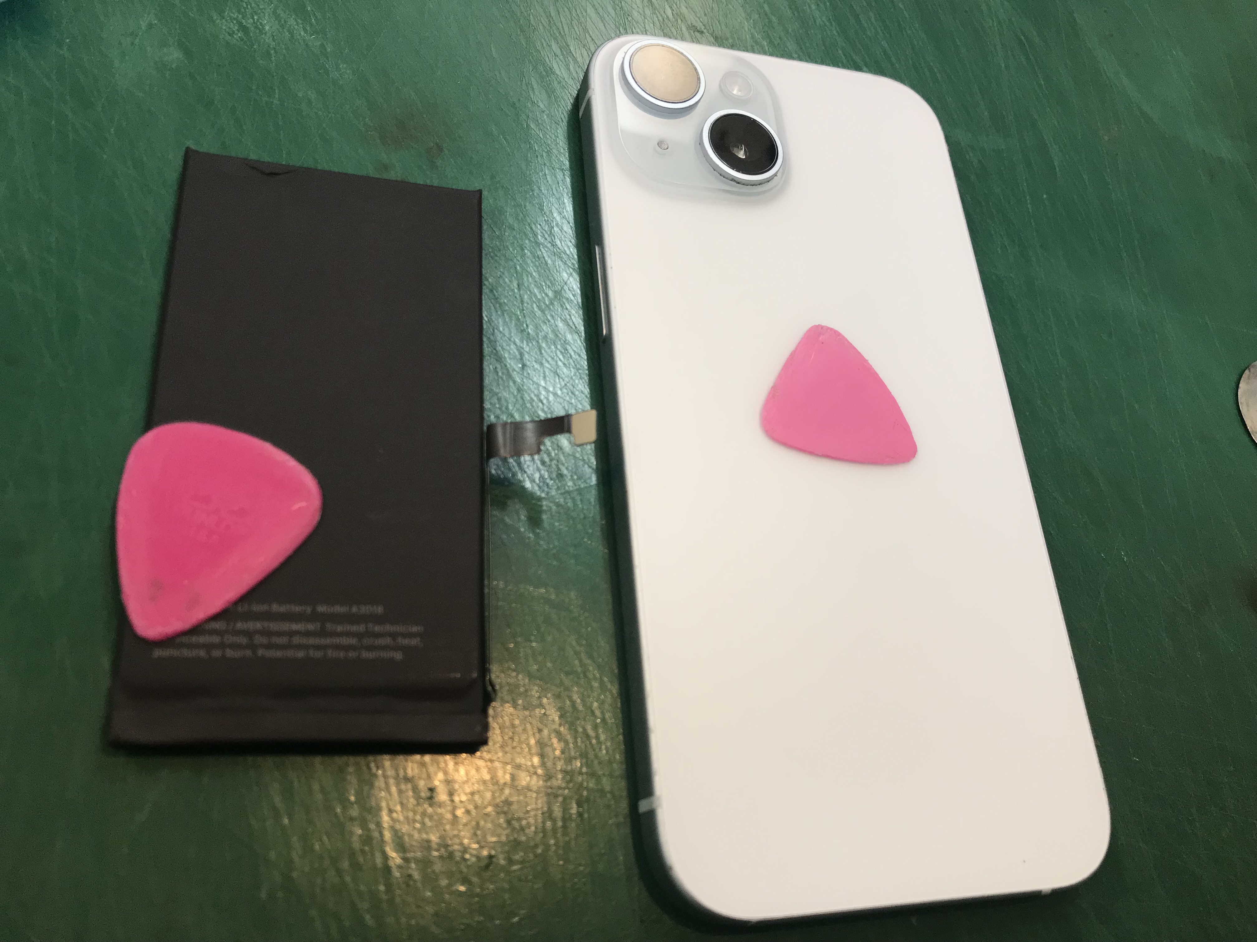 iPhone15のバッテリー交換もふじみ野市 スマホ修理工房イオン大井店にお任せ!