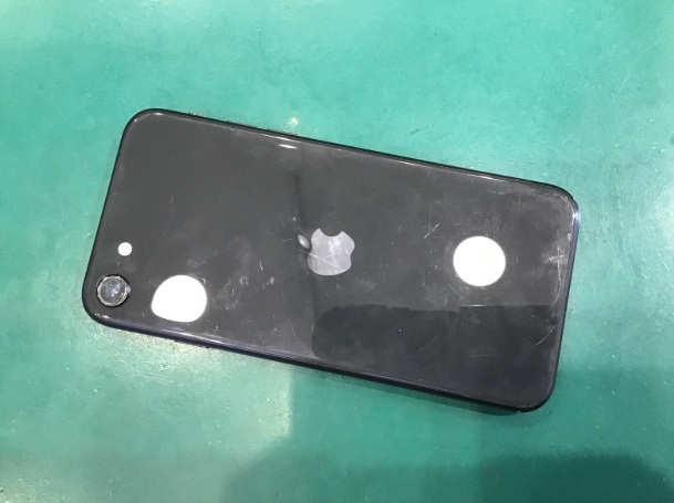 スマホ修理工房セレオ相模原店/iPhoneSE2の修理を承りました