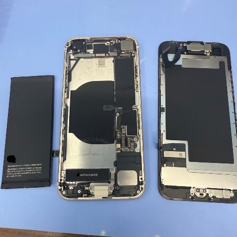 iPhoneSE3 バッテリー交換