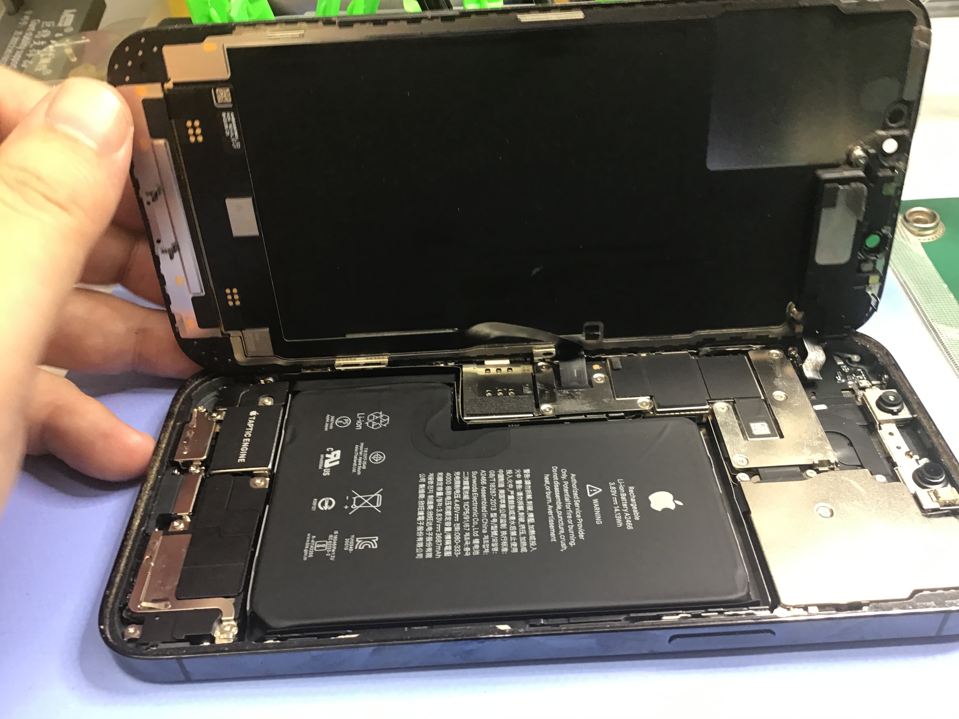 iPhoneXSのバッテリー交換は、データそのまま・即日修理のスマホ修理工房京王聖蹟桜ヶ丘ショッピングセンターB館店へ！