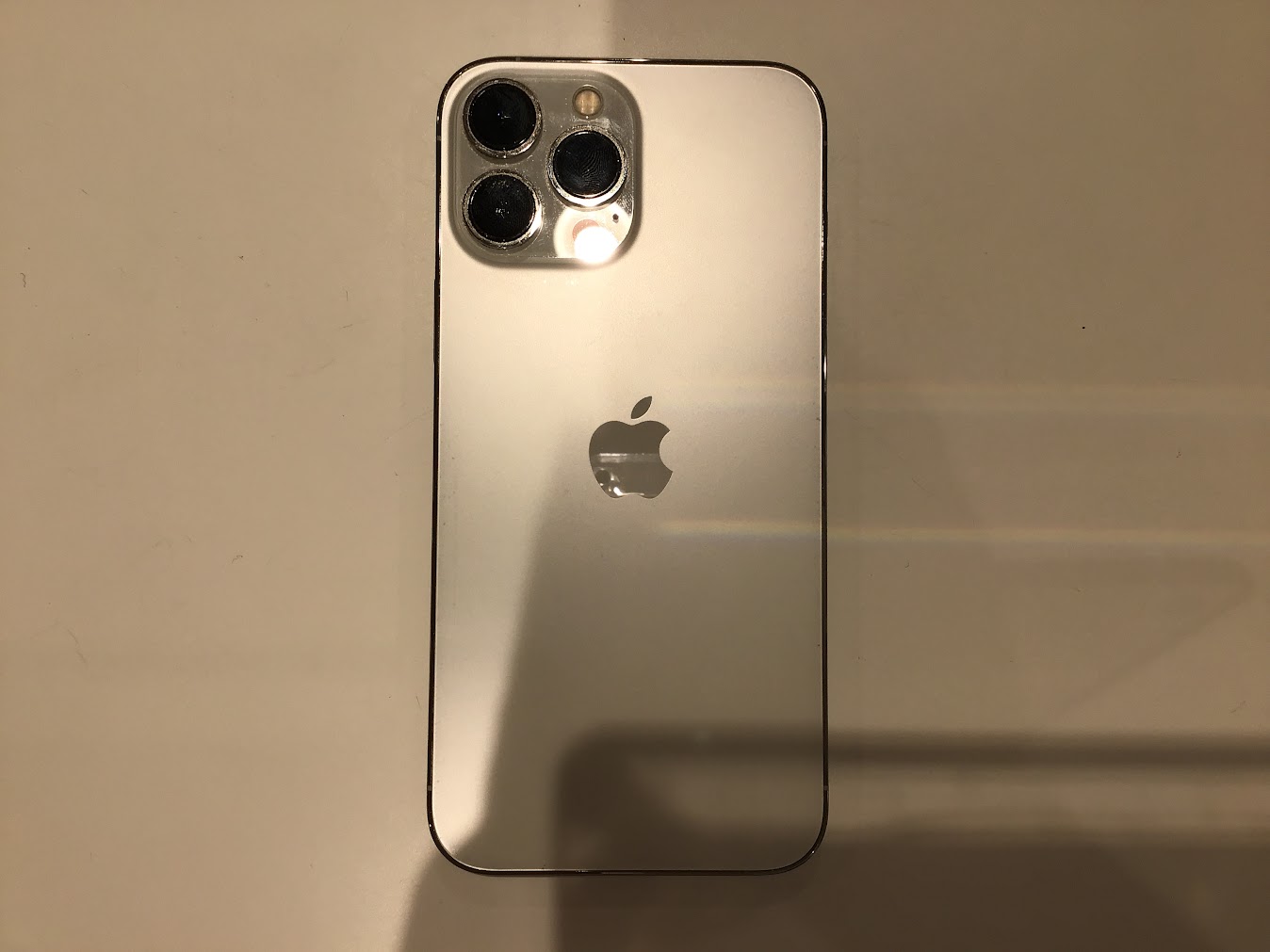 iPhone13の修理は当店にお任せ下さい、【スマホ修理工房海老名ビナウォーク店】